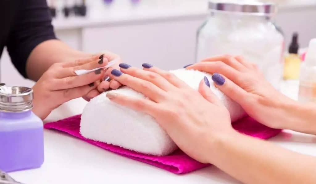 Nail Salons Near Me