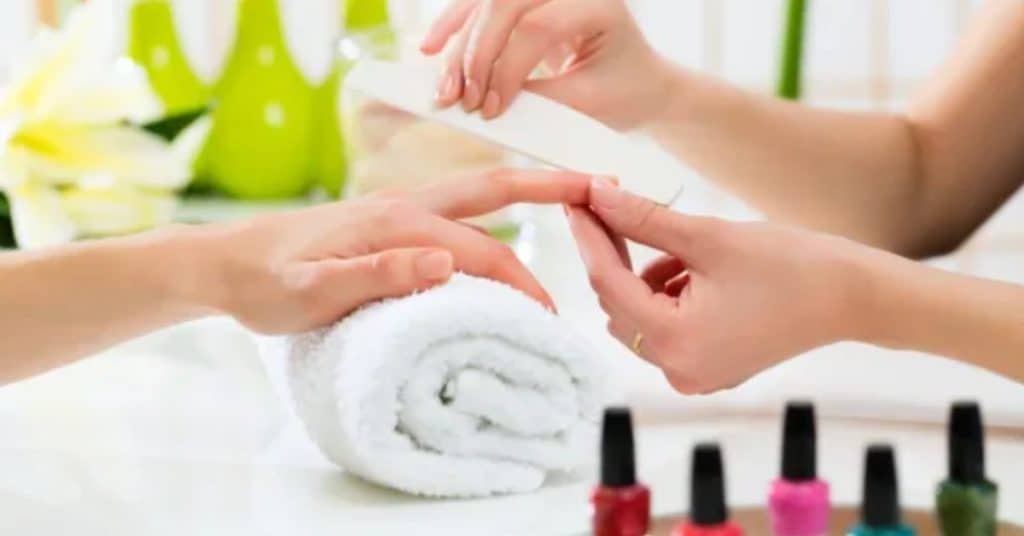 Find the Best Nail Salons Near Me for Acrylic, Gel, Dip & Polygel Nails