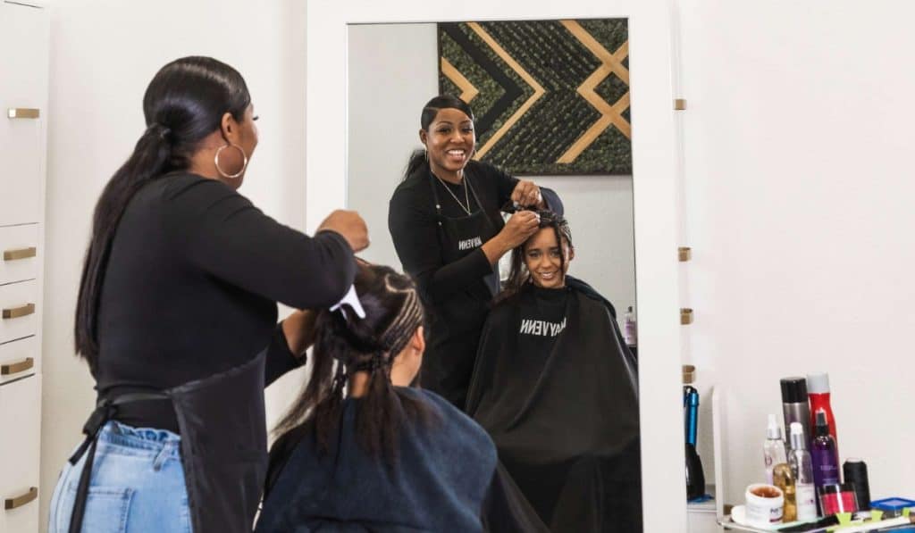 Black Hair Salons Near Me: Where to Find Trusted Black-Owned Salons
