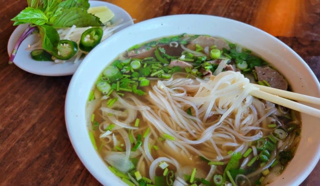 Pho Near Me: How to Find the Best Pho Restaurants Around You