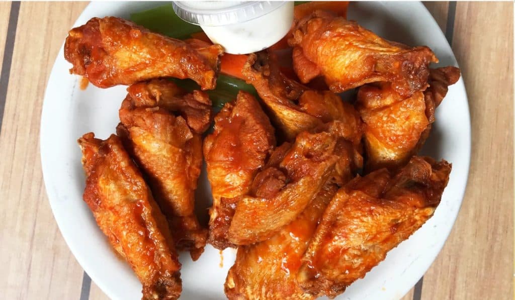 Best Wings Near Me: Crispy, Buffalo & Barbecue Options